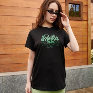 Women’s Black Money Don’t Jiggle Graphic Printed Boyfriend T-shirt